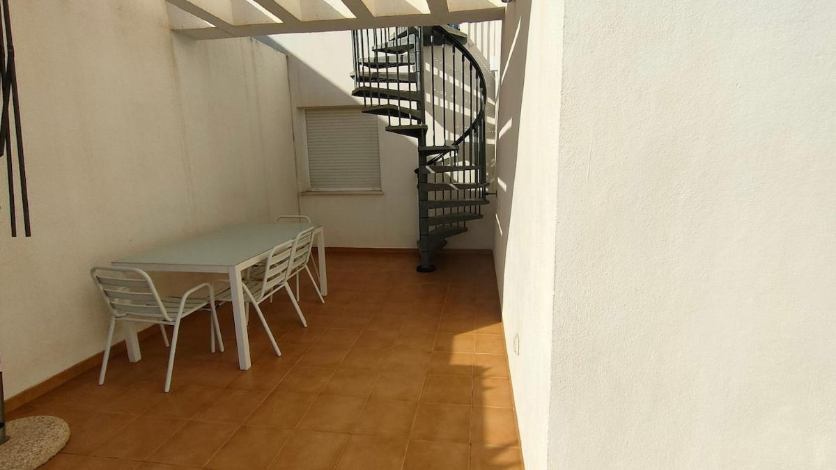 Spacious With A Great View Apartment *