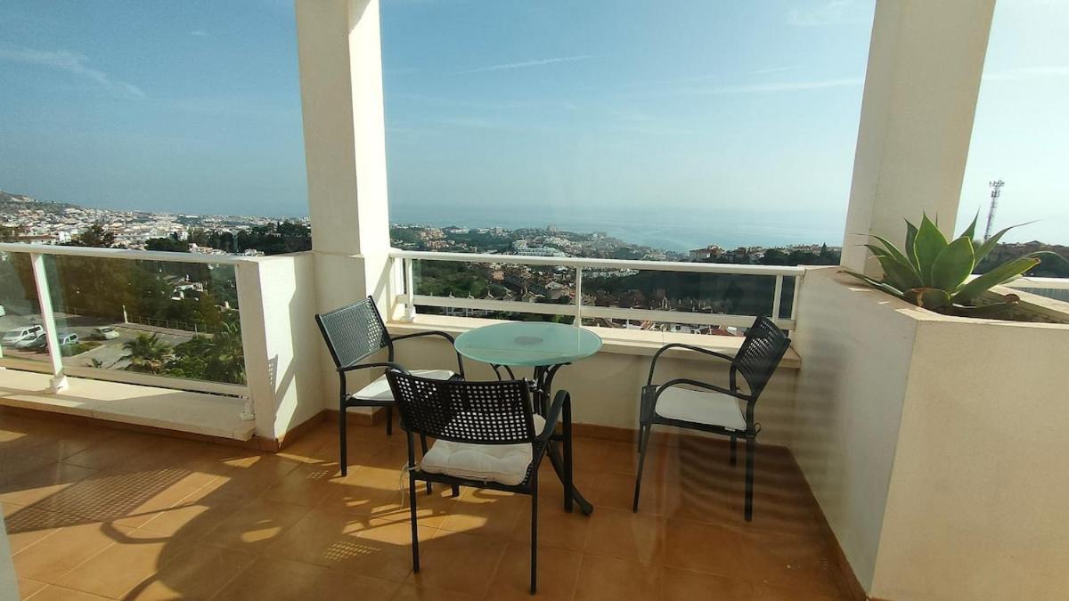 Spacious With A Great View Benalmadena
